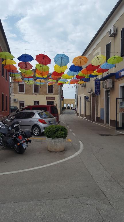 Apartment Kati Novigrad Istria Esterno foto